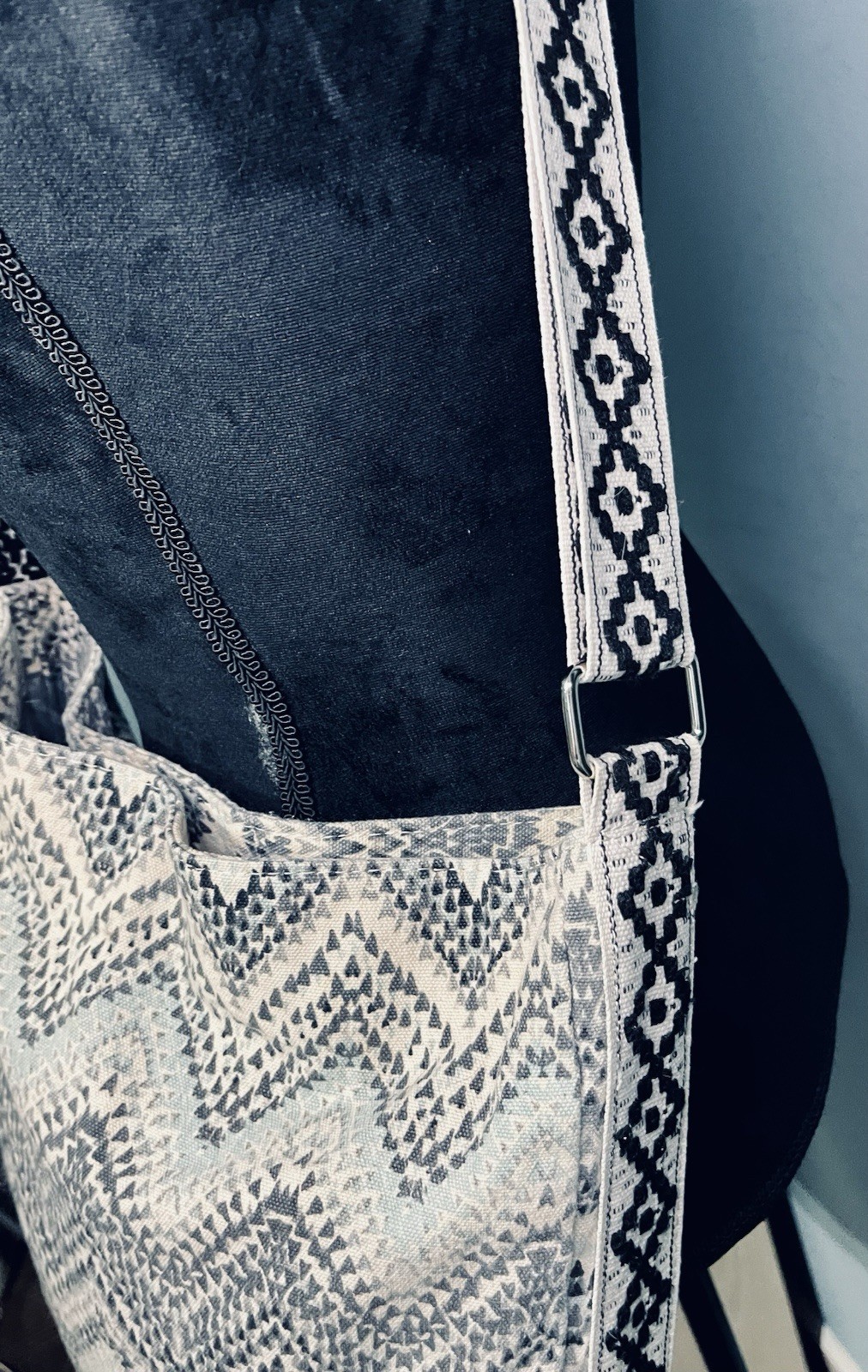 Steve Madden Canvas Shoulder Tote Bag Blue Gray Ivory Adjustable W Fringe Boho