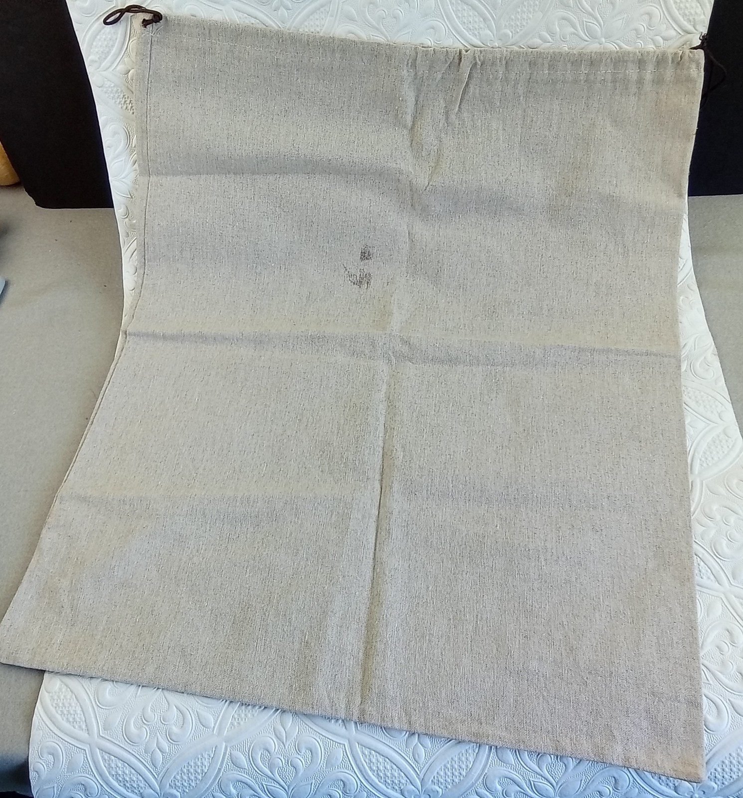 Henry Cuir Brand Printed Linen Dust Bag Only 23″h 19″w Draw String