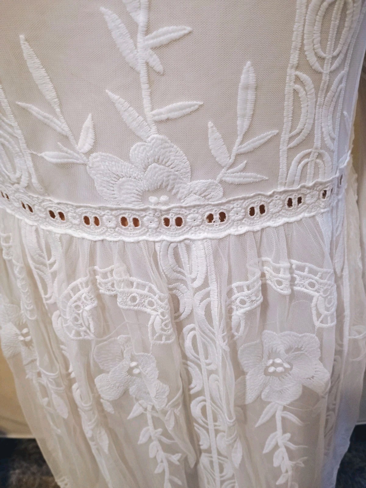 Lace cotton/ poly wedding dress long sleeve. Sz S