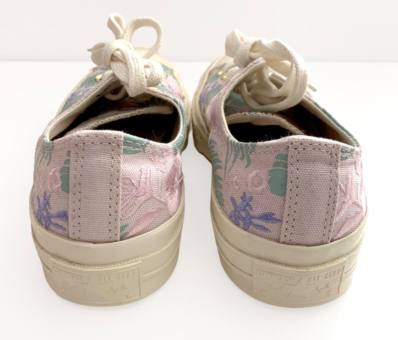 ∞ NIB CONVERSE Chuck 70 OX Floral Embroidered Barley Rose/Jaded Women’s US 7.5 ∞