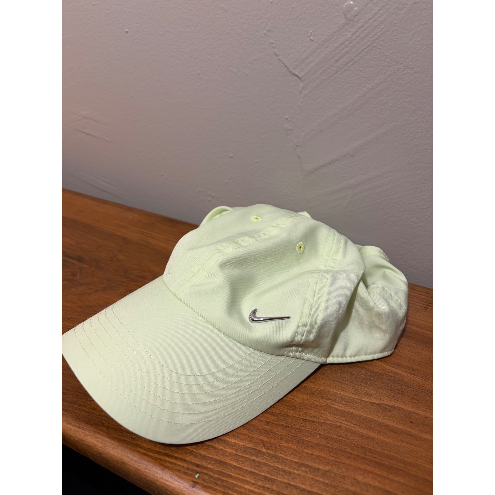 Nike Heritage 86 Adjustable Hat Lime Green Silver Swoosh Baseball Cap Womens OS