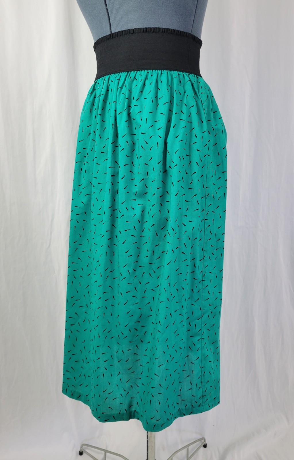 Vintage Wide Black Elastic Waistband Skirt w Teal Green Patterned Skirt Size 9