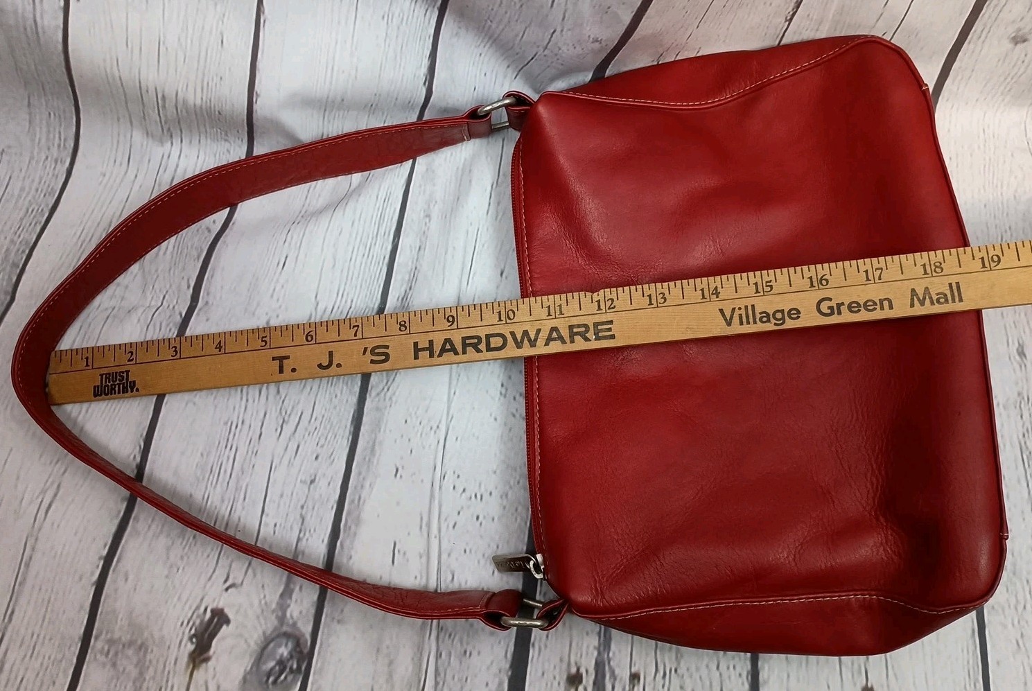 Le Donne Red Leather Shoulder Bag Purse