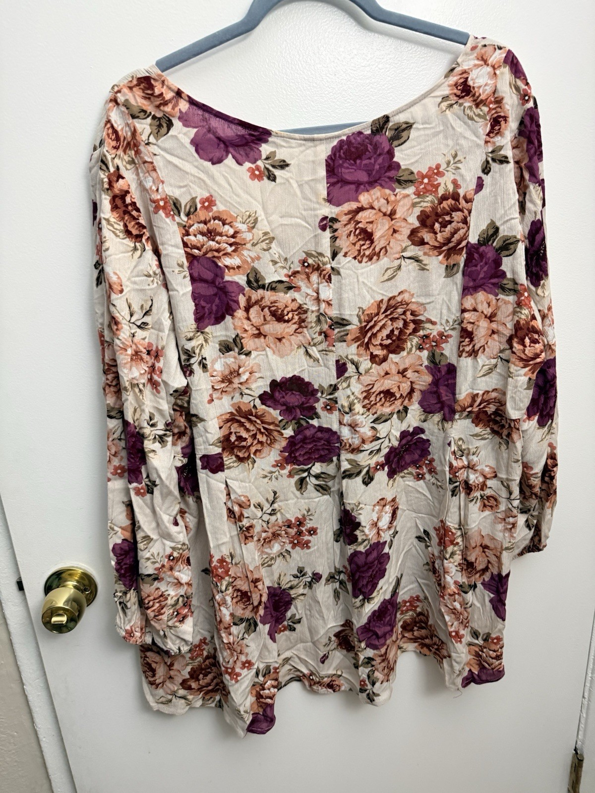 Torrid Beige Purple Pink Floral Scoop Neck Pullover Blouse Long Sleeve Plus 2