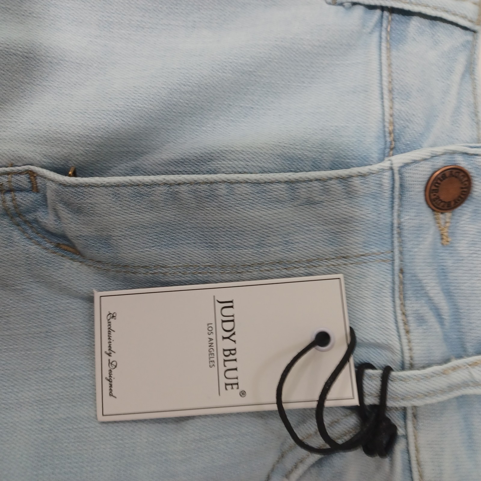 Judy Blue Women’s Cut Off Shorts XL High Rise Light Wash Blue Denim 5-Pkt Button