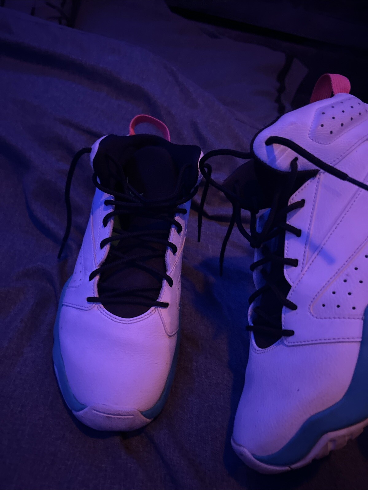 Jordans Used Cash App If Interested Cash App Doesn’t Work Email Me Please￼