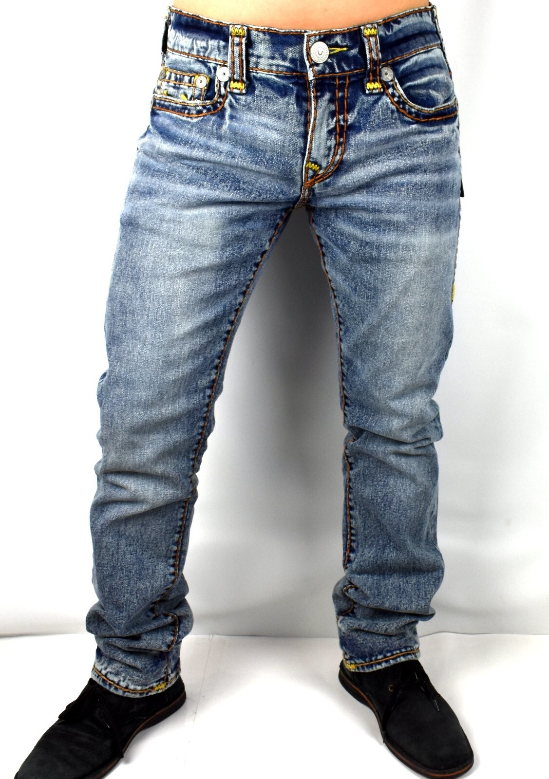 True Religion Men’s Ricky Medium Wash Relaxed Straight Super T Jeans – 107524