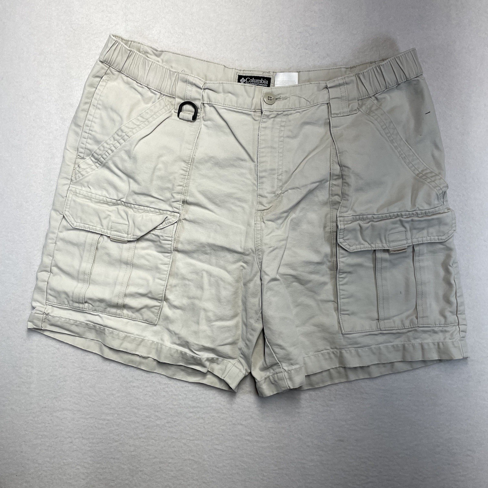 Columbia Mens Size 36 Cargo Hiking Shorts White Zip Up Button Closure 6 Pocket