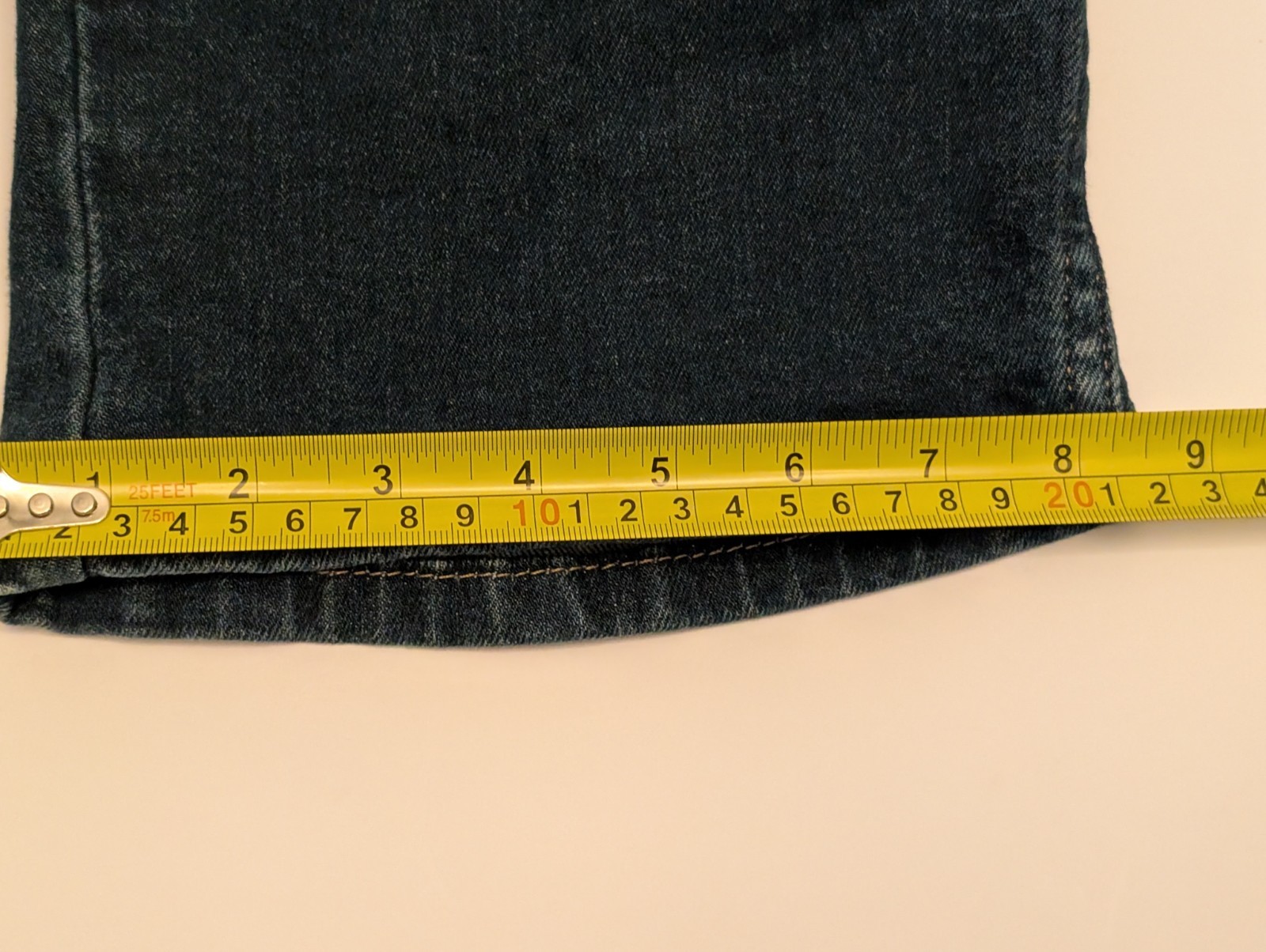 Levi’s 505 Series 40×32 Men’s Blue Denim Straight Leg Zip Button Closure Jeans