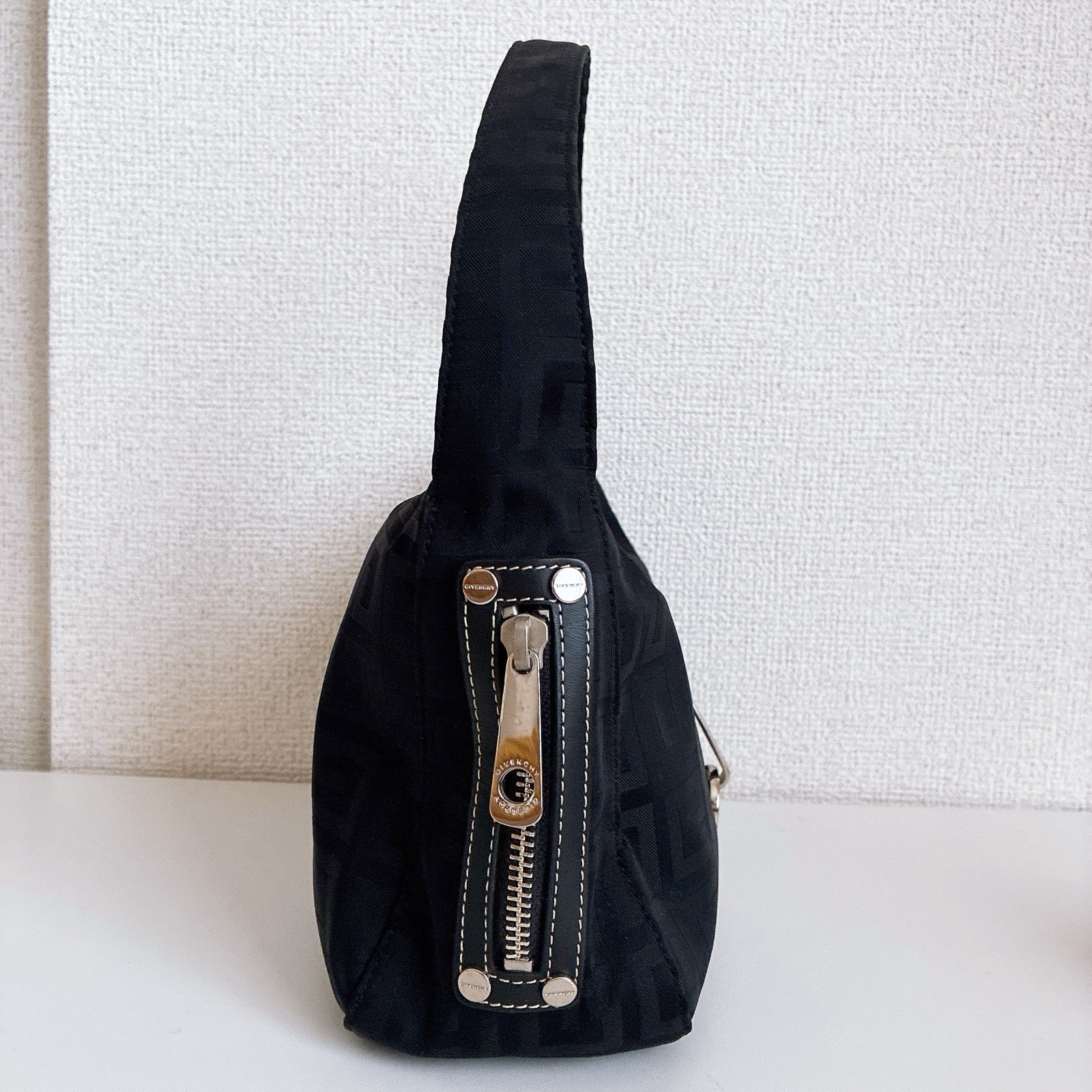 Givenchy 4G Monogram Black Canvas Nylon One Shoulder Bag Handbag Purse Vintage