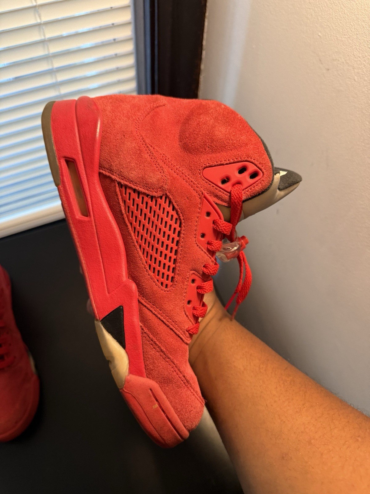 Air Jordan 5 Retro Red Suede Size 9 Good Condition