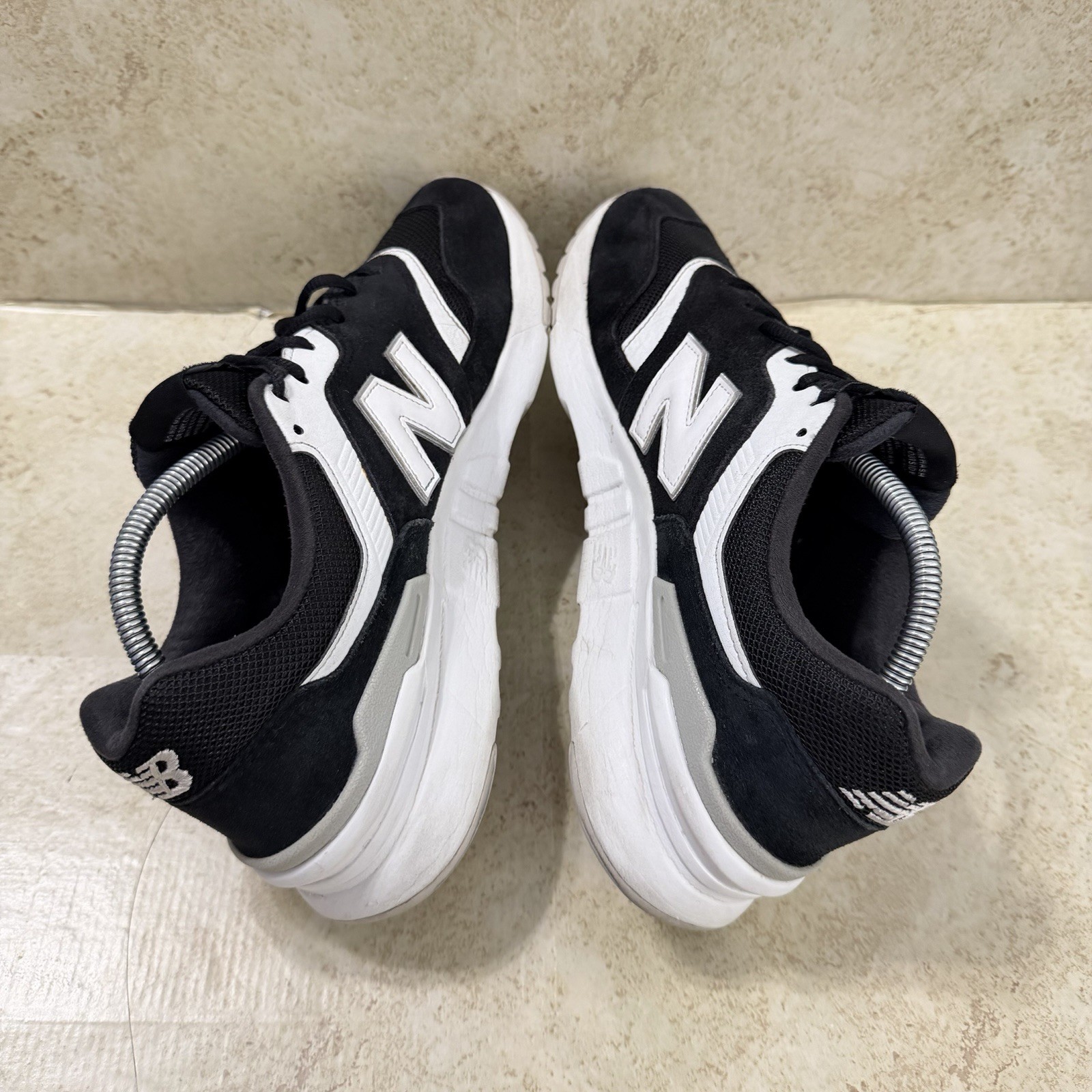 New Balance 977H Sneakers Mens 9.5 Black Suede Low Atheltic Casual Shoes Retro