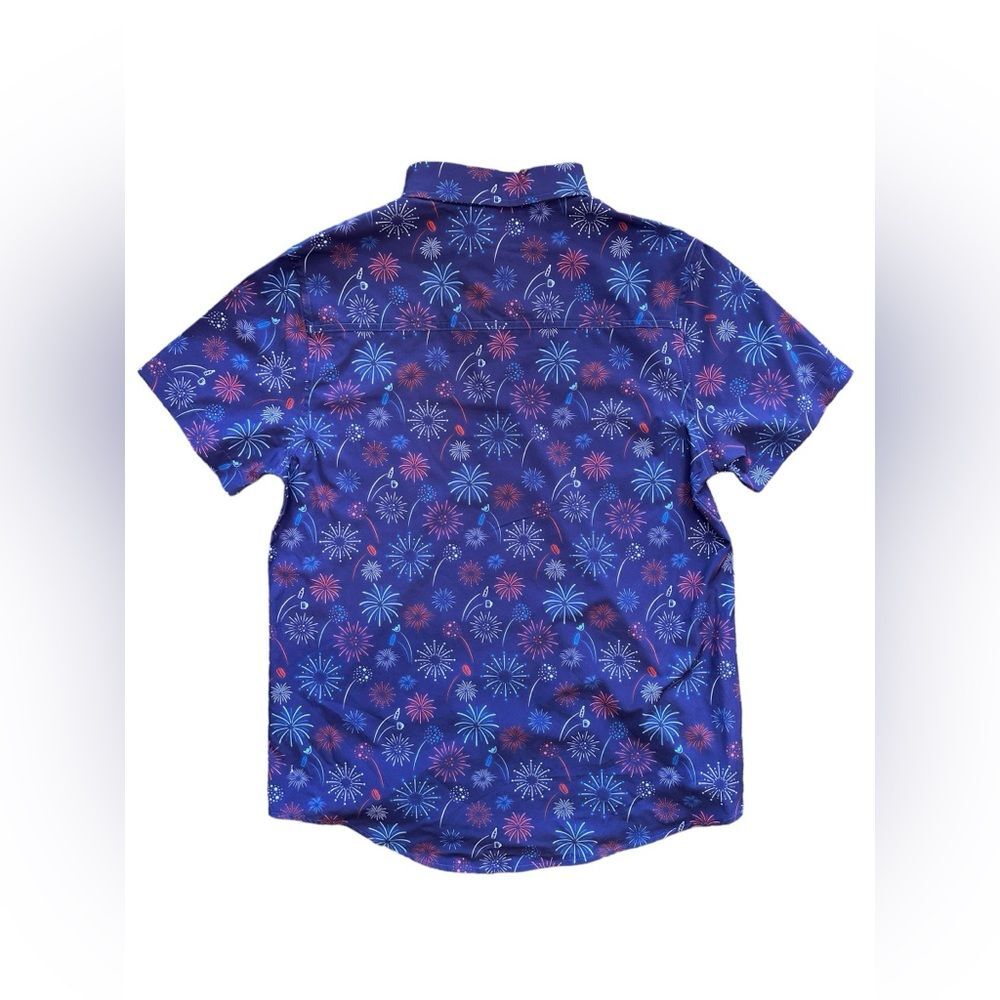 Mr Swim Blue Patriotic Fireworks Button-Down Shirt Size M Red White Blue Sleeve