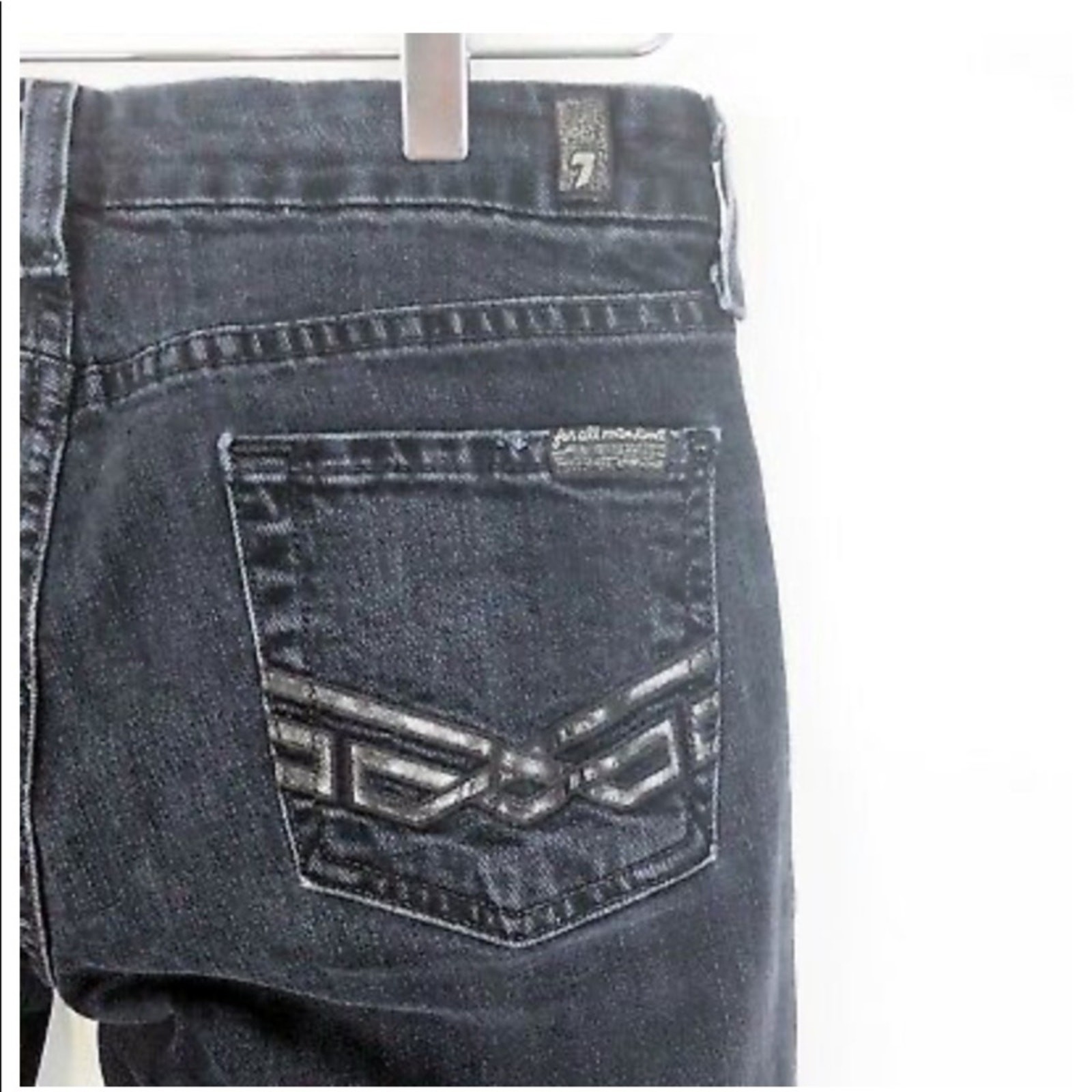 New without tags – 7 for All Mankind – the Carolyn Jeans in gorgeous grey
