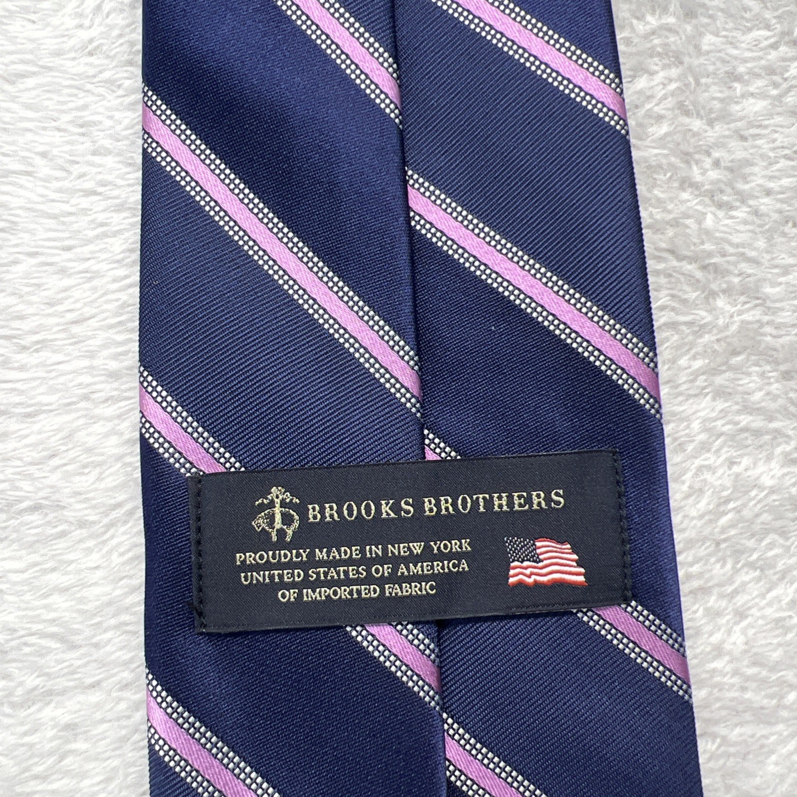 Brooks Brothers Blue Pink Stripe Mens Necktie 3.25×58” 100% Silk Made In USA