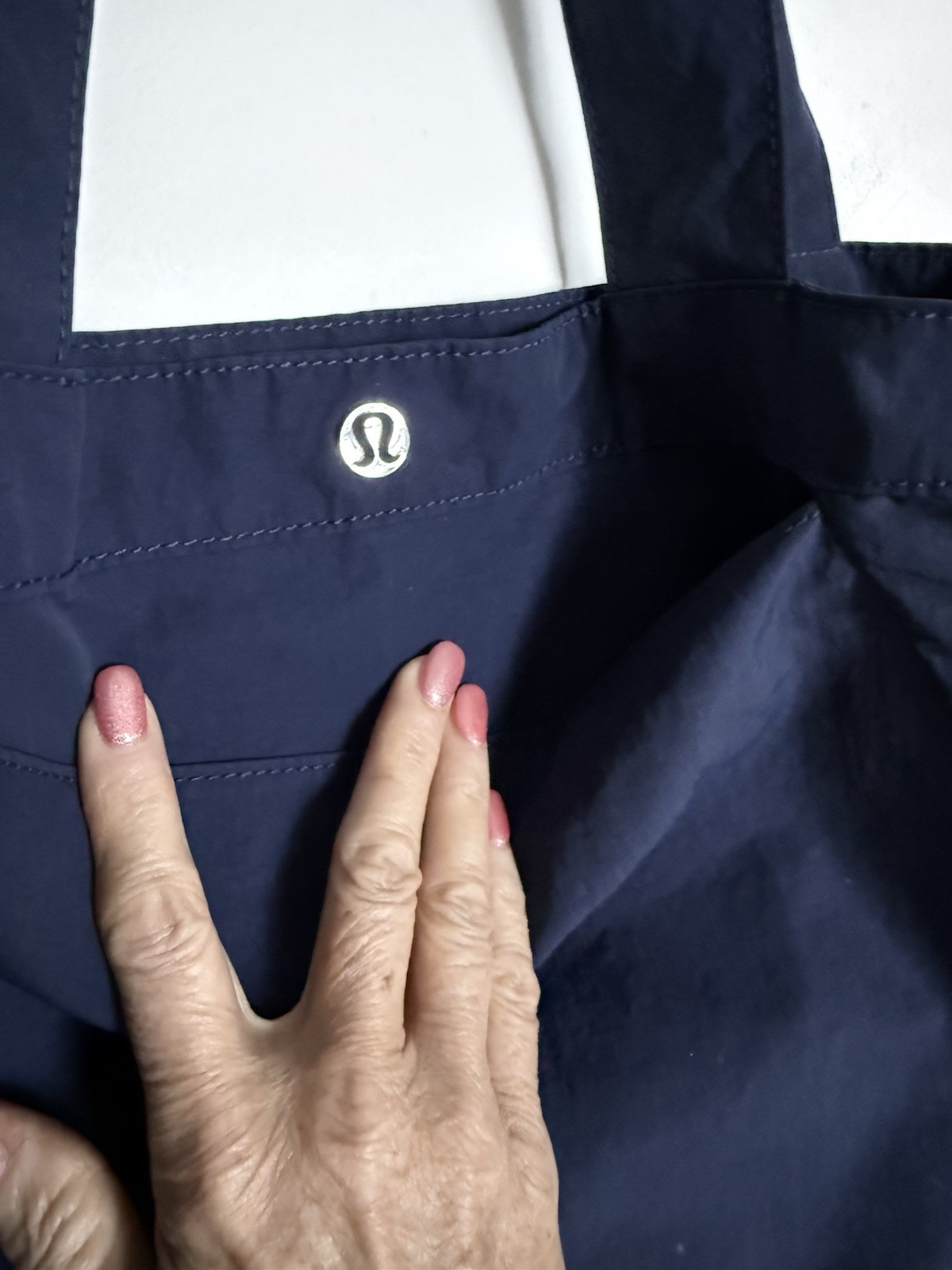 Lululemon Side Cinch Shopper Bag 18L in NAVY Water Repellent Athleisure Sports