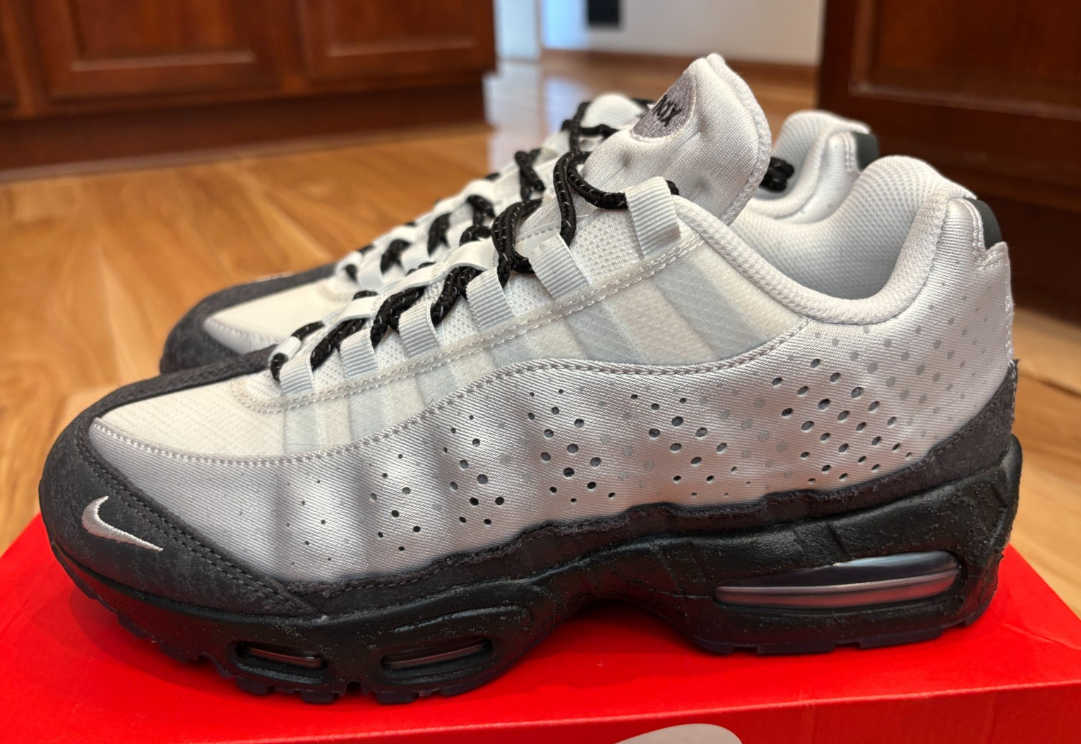 Nike Air Max 95 Big Bubble SE Seongsu Photon Dust Silver IQ3363 025 Size 9