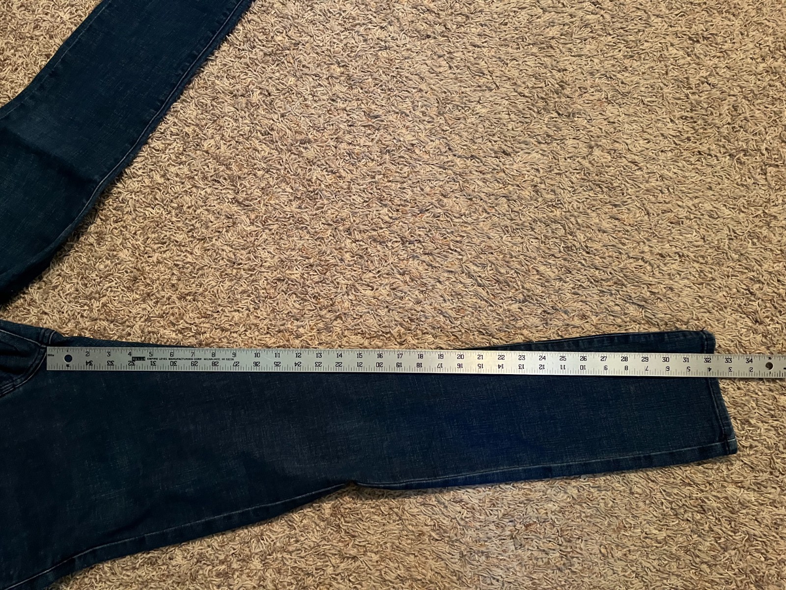 EUC Lucky Brand Jeans – 110 Skinny – Men’s tag=30×32 (MEASURED=31×32)