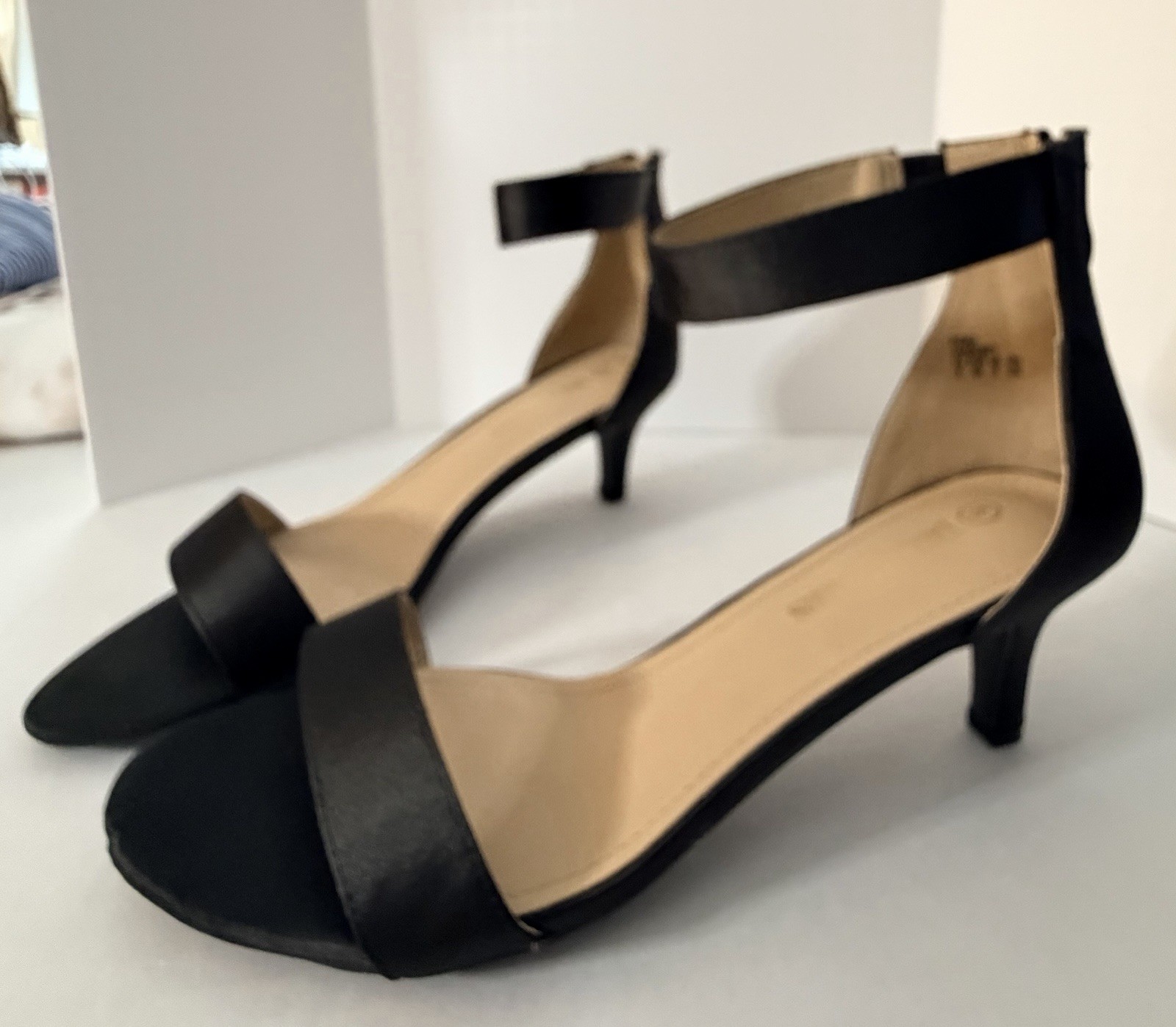 Kenneth Cole Strap Kitten Heel