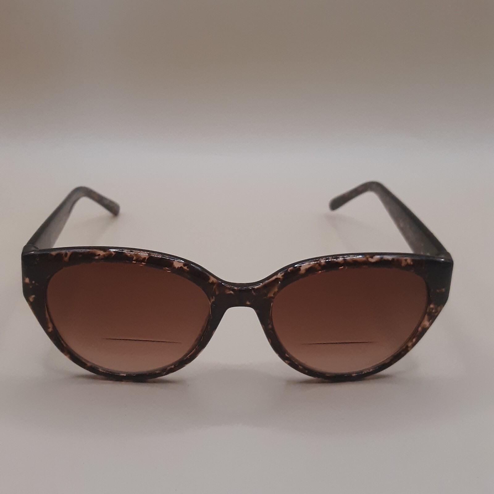 Max Edition ME1774 by Max Studio Sunglasses Mauve Round Tortoise Shell Weekender