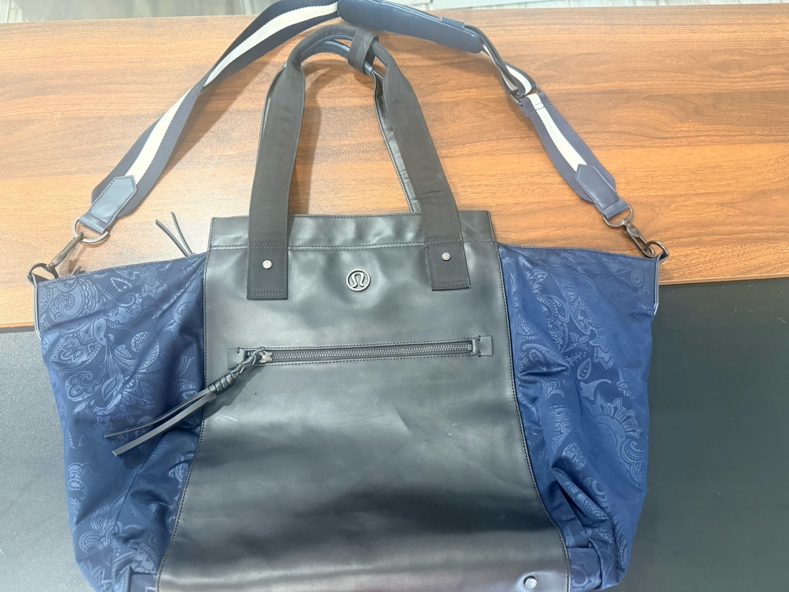 Lululemon Black/blue Tote Bag Large Daily Multi-Pocket Shoulder Gym Travel Bag