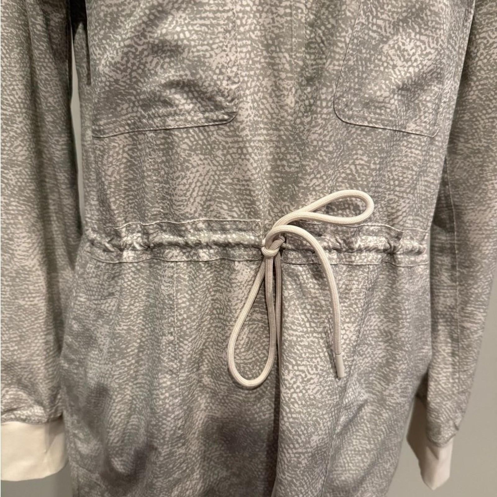 Athleta | Zuma Light Gray Long Sleeve athletic dress size XS