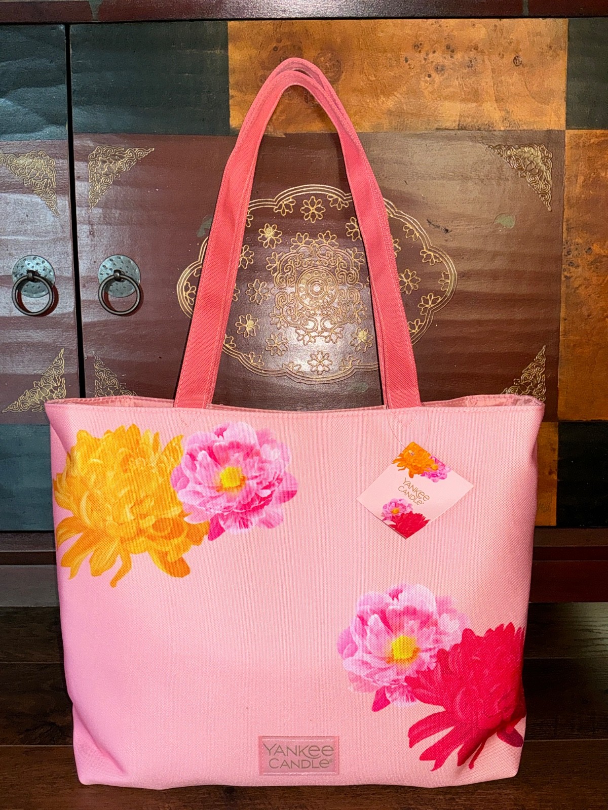 Yankee Candle 12″ x 17″ x 4.5″ Sweet Moments Peony Tote Lightweight Bag Snap NWT