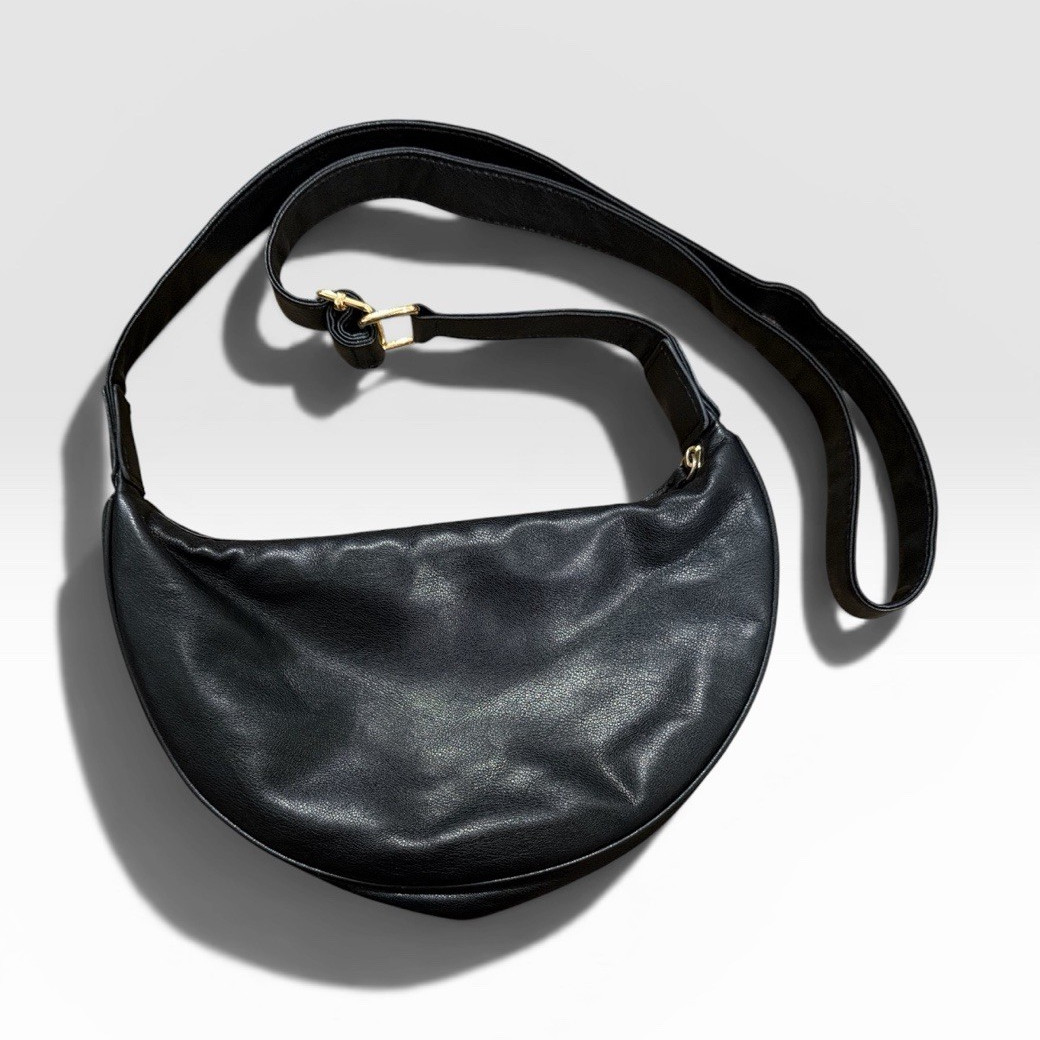 Primark Black Crescent Shoulder Bag Gold Hardware Zip Closure Inner Pockets