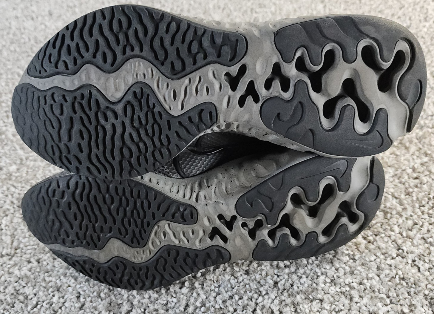Nike Renew Run Anthracite Cool Black Grey Mens 8.5 Running Shoes CZ9263-001