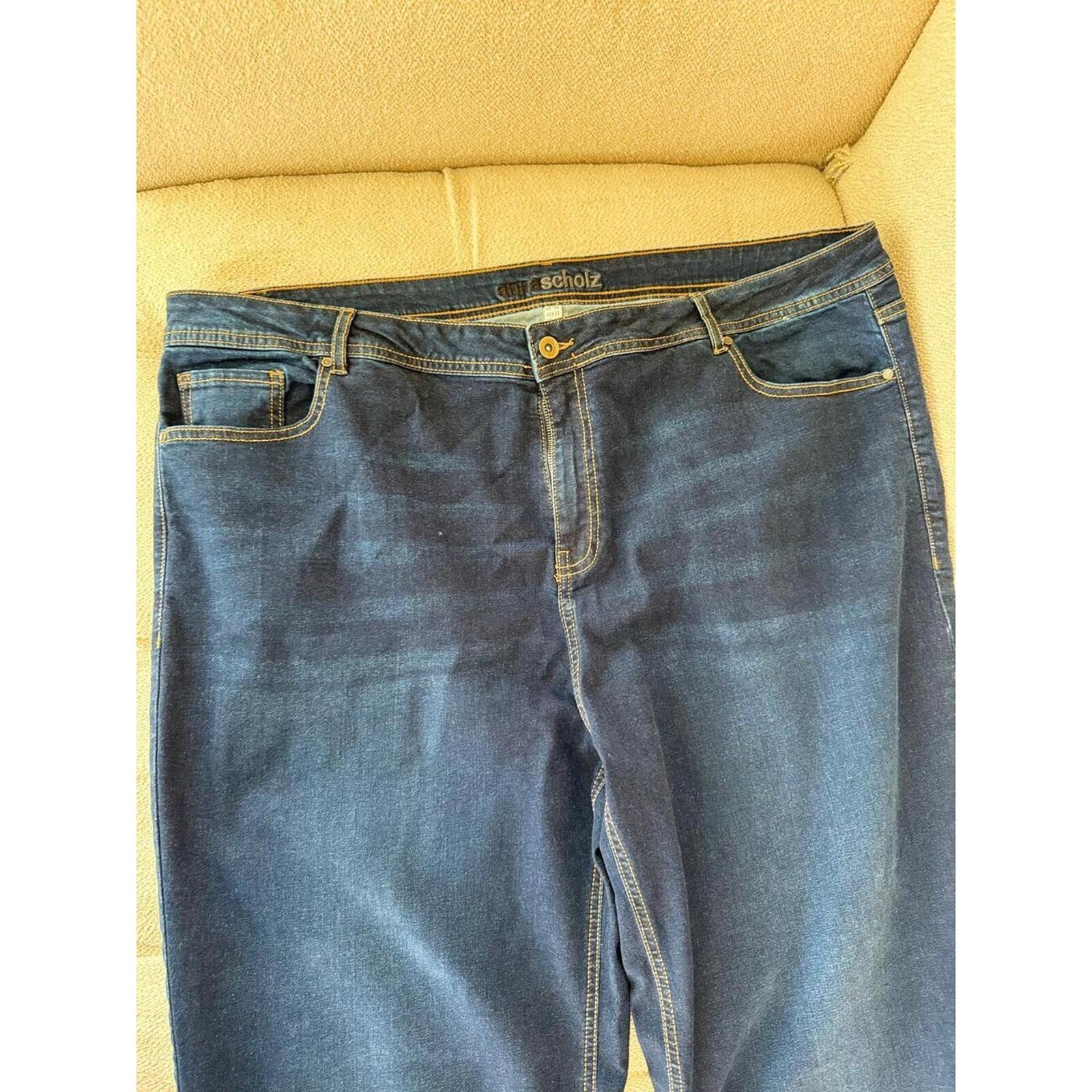 Anna Scholz Star Pocket Jeans Size 22 (NWT)