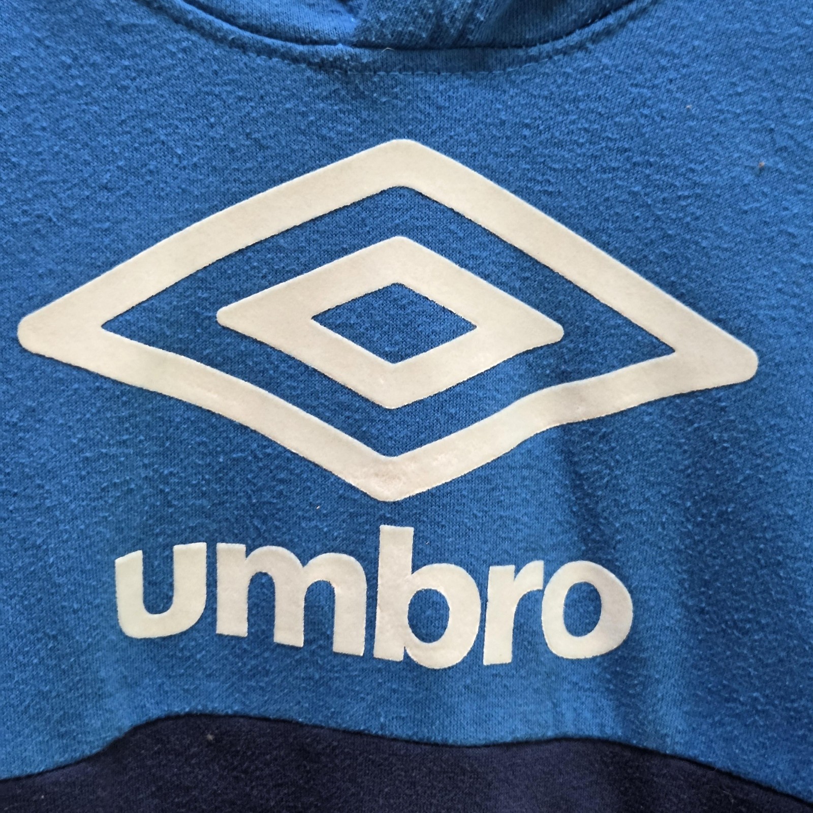 Umbro Hoodie Boys 12-14 Blue Fleece Pullover Kangaroo Pocket Logo Sweatshirt