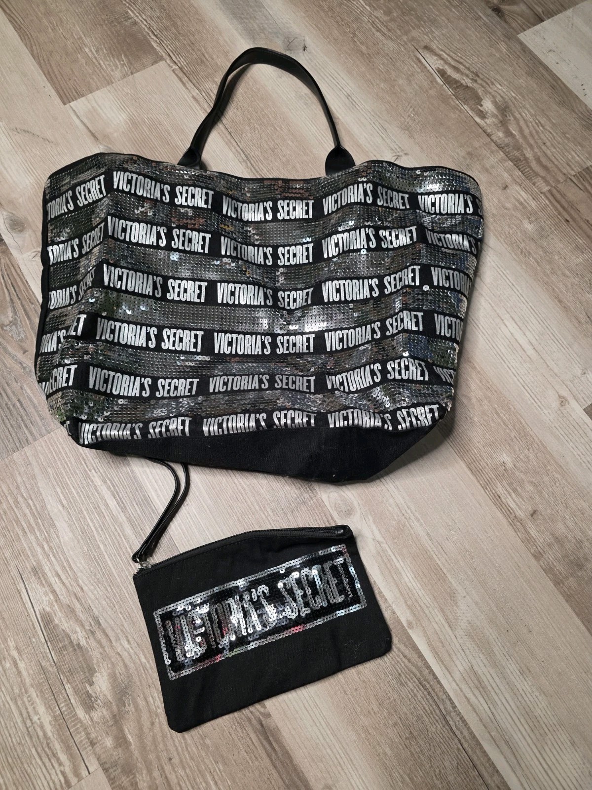 Victoria’s Secret Women’s Sequins Bling Large Tote Bag Silver & Black $68 NEW
