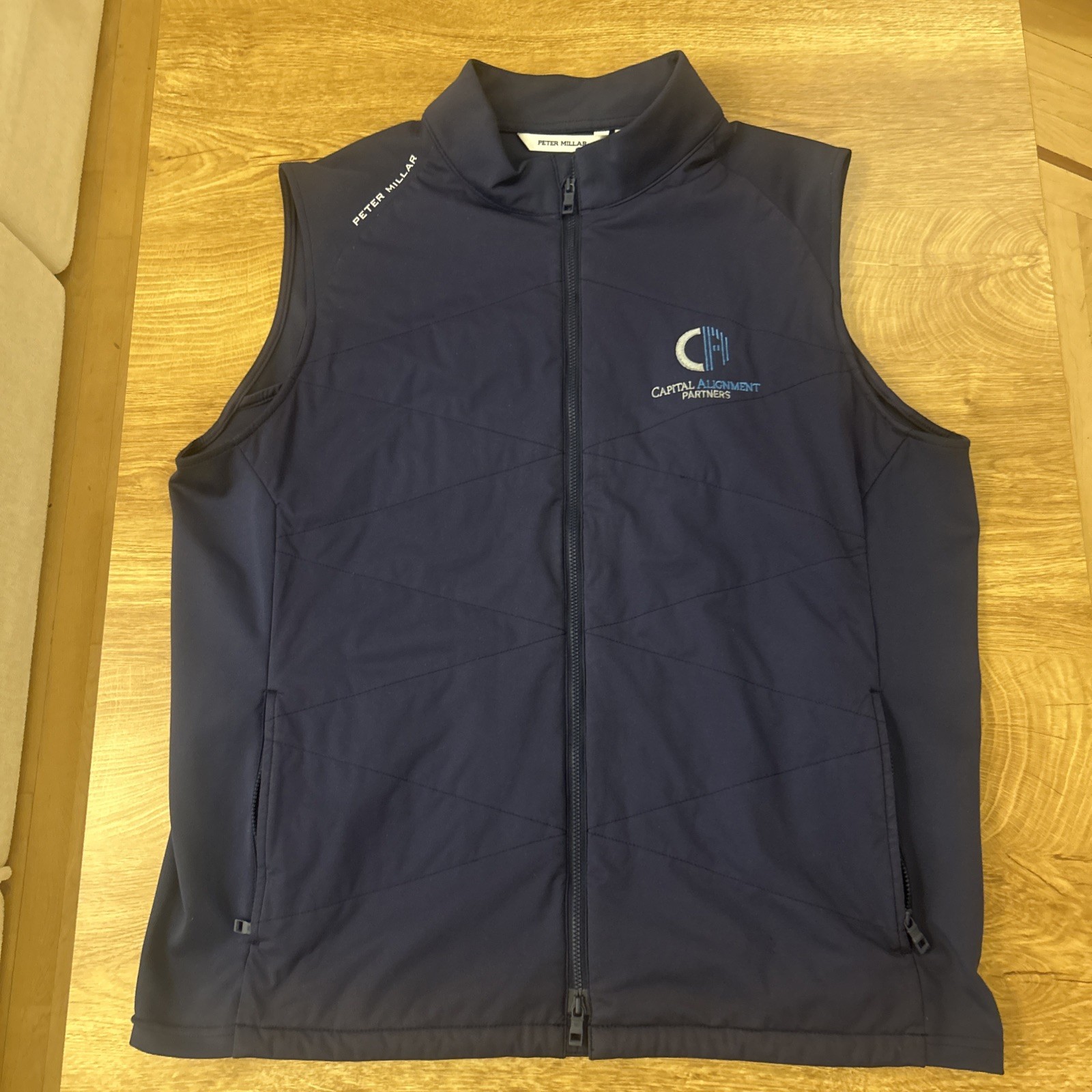 Capital Alignment Partners Peter Millar Venture Hybrid Full Vest Mens L Finance