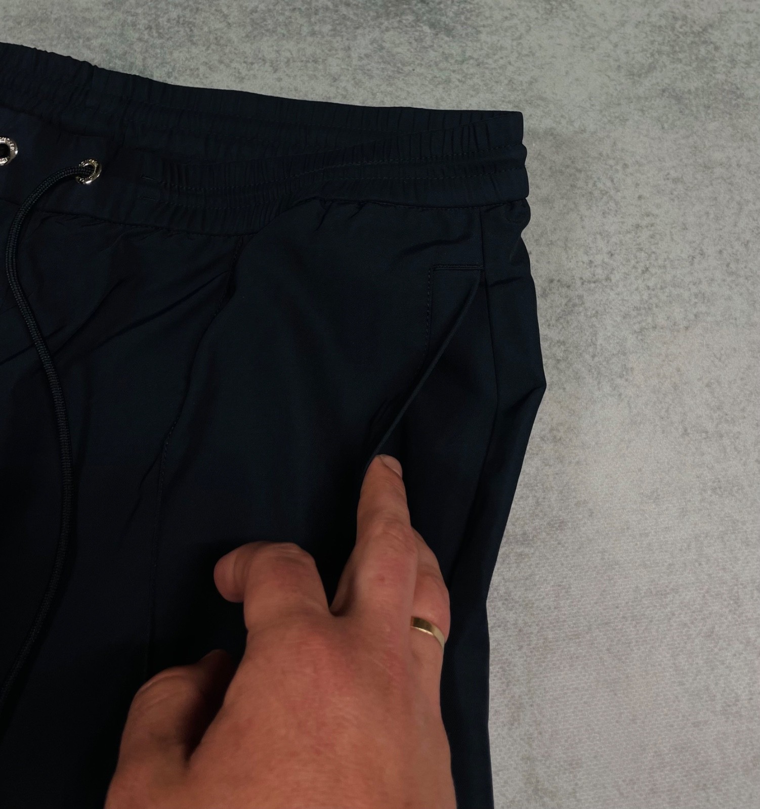 Moncler Men’s Navy Blue Zip Pantalone Sportive Casual Pants Size 52