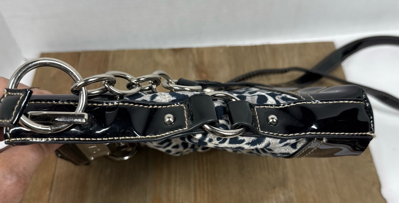 Chaps Salerno Leopard Print Crossbody Bag Vegan Patent Black Strap/Chain, Read.