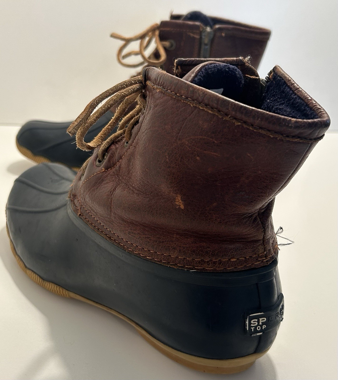 Sperry waterproof Rubber boot blue/brown size 8.5 closure zipper and lace-up
