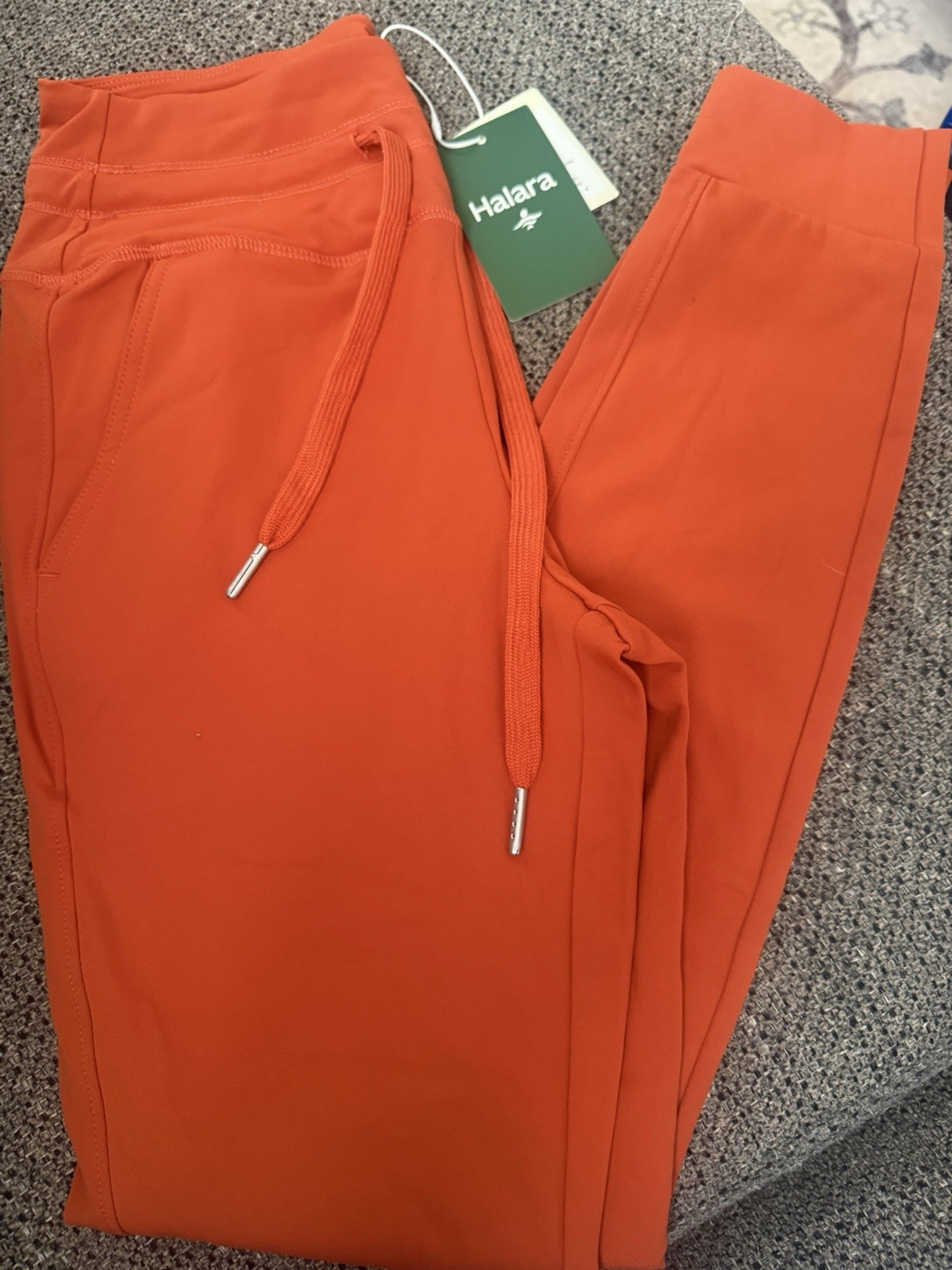 Halara NWT Jogger Leggings