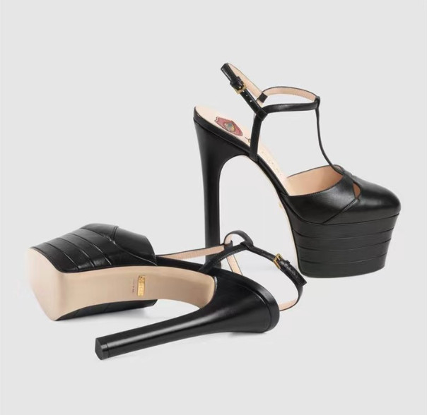 Elegant Womens Platform T-strap High Stilettos Rivets Pumps Fashion Sandals Club