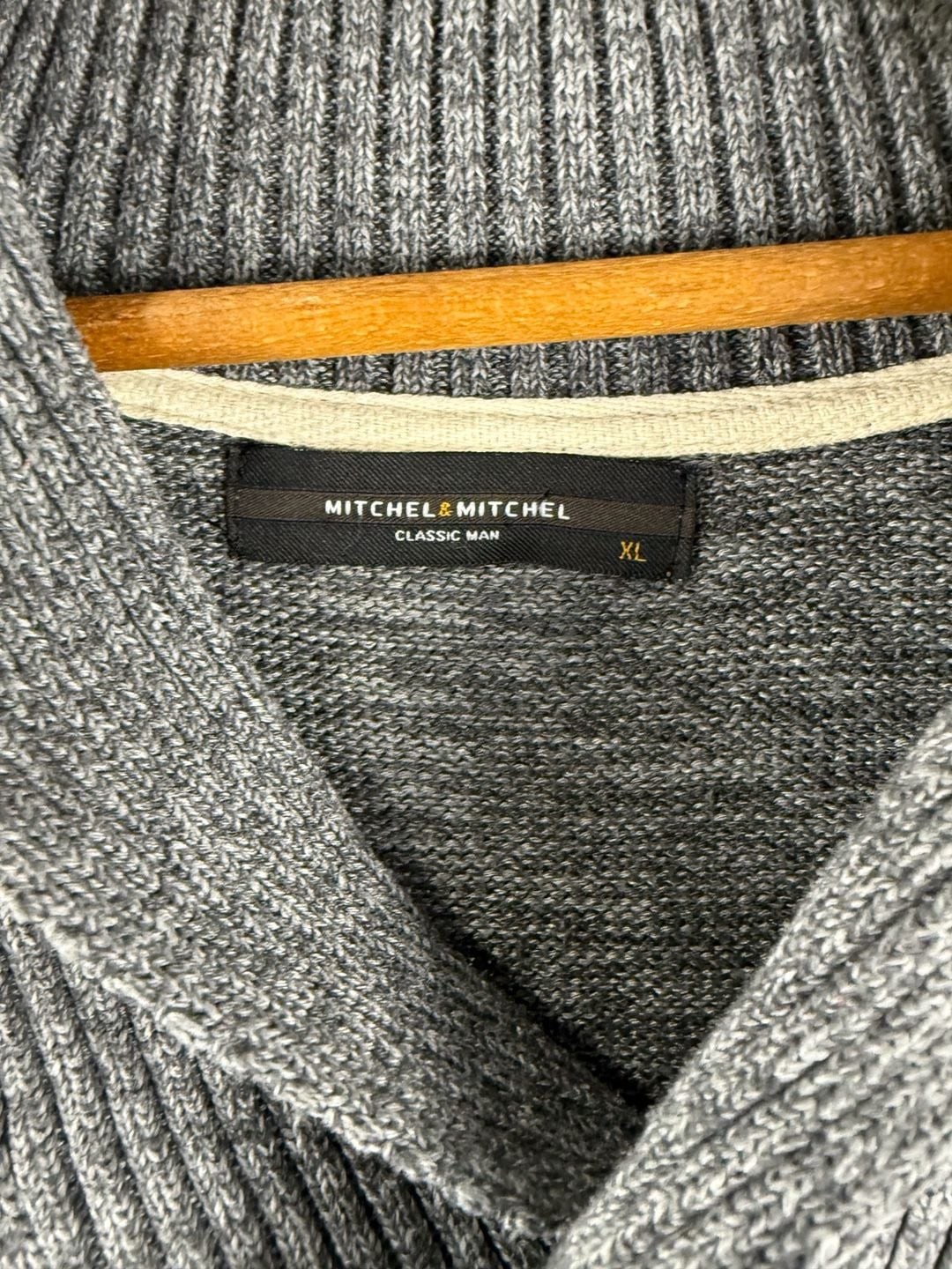 Mitchel & Mitchel Classic Man Gray Marled Shawl Collar Pullover Sweater