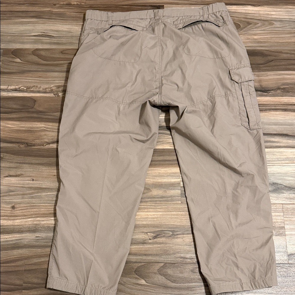 Grasshoppers Men’s Khaki Cargo Pants Sz. Small Cotton Polyester Blend