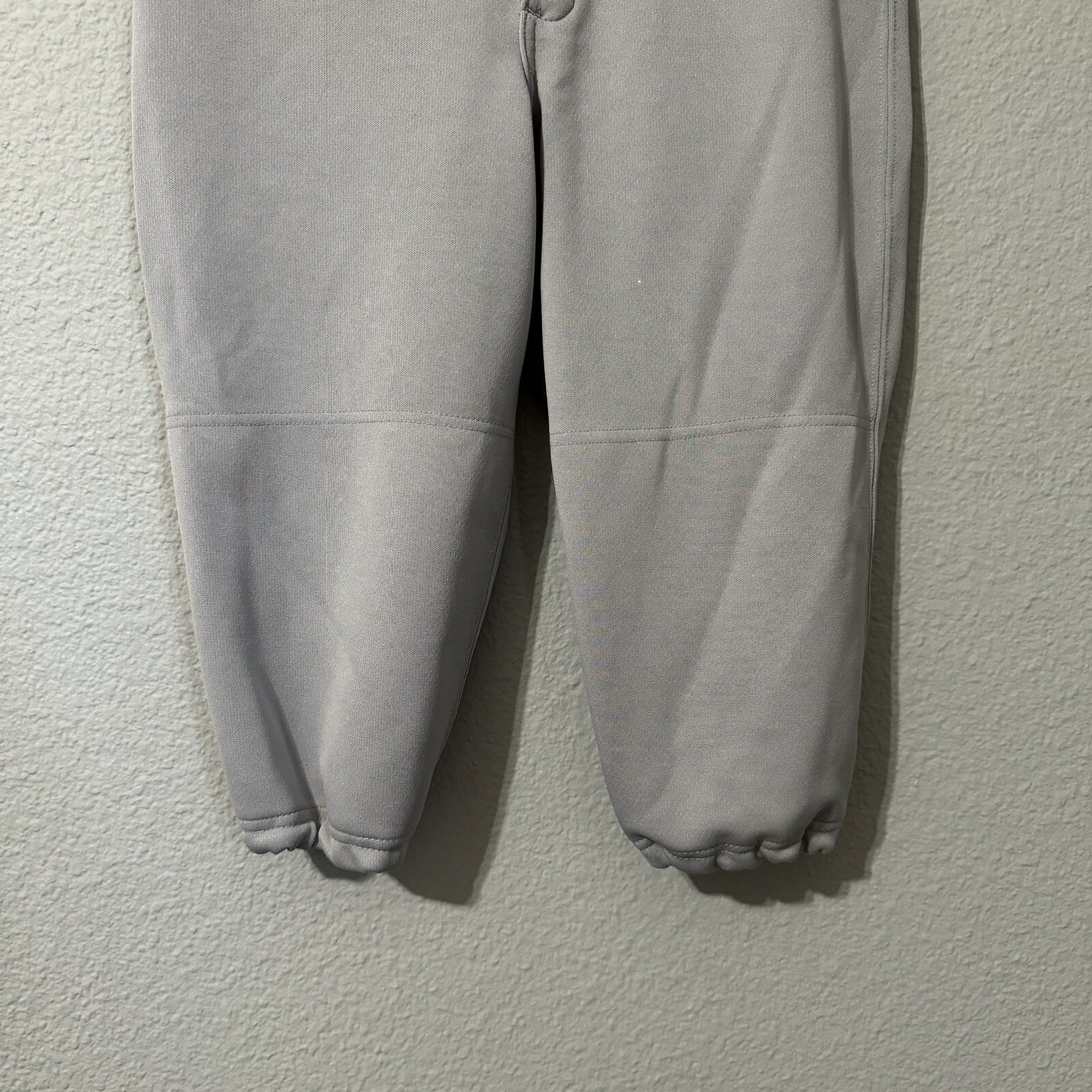 Majestic Unisex Youth Light Gray Baseball Shorts Size L Sporty Athletic Outfit