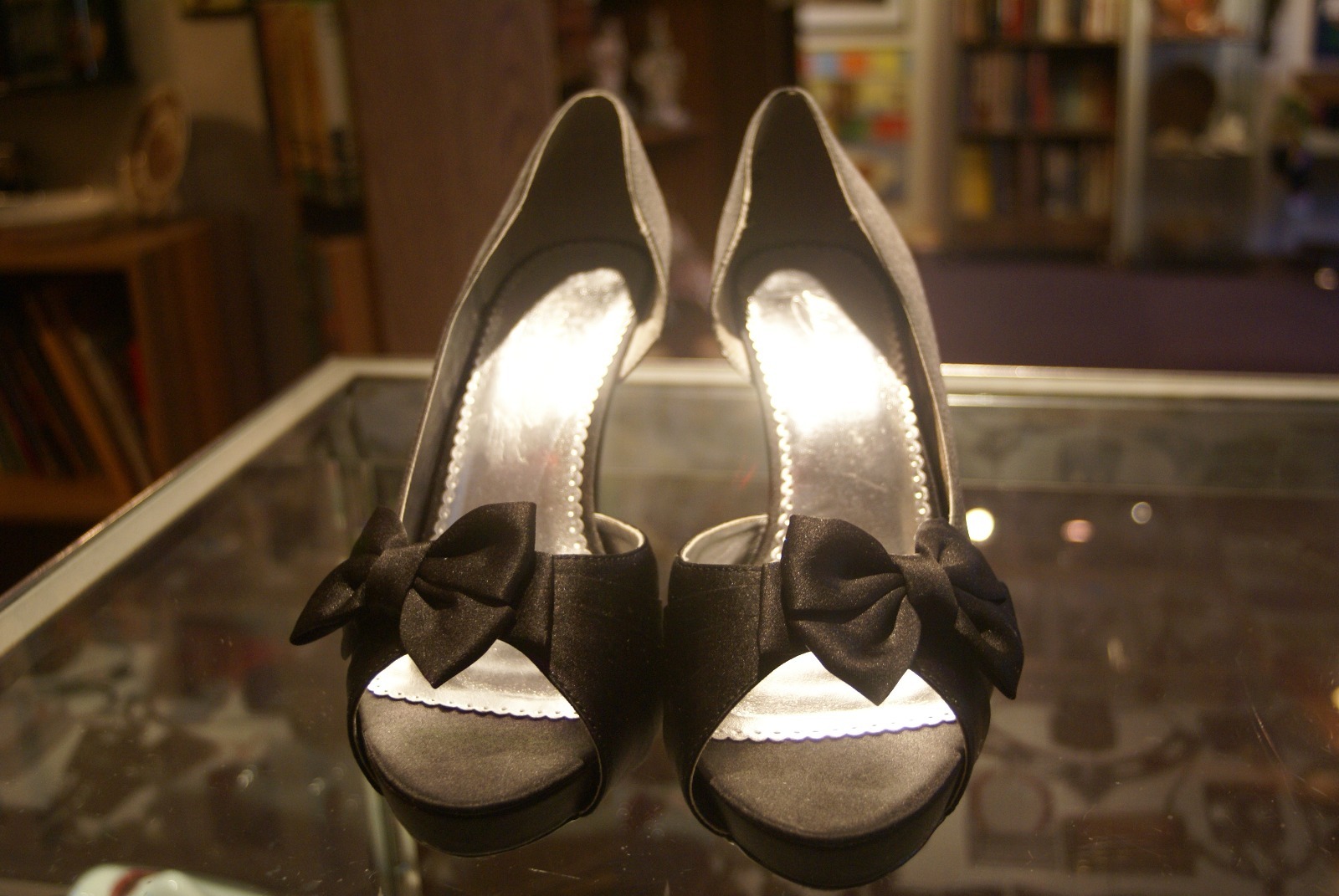 Michaelangelo black satin open toe high (3in and up) pumps with bow size 10 M