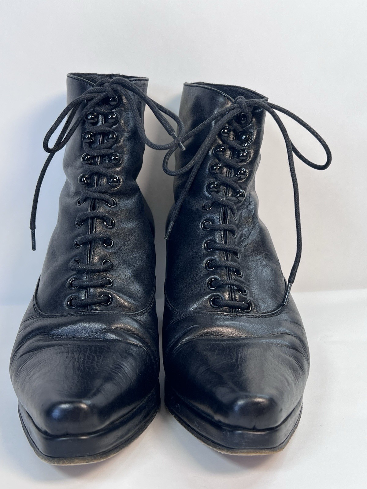 Charles David Nathalie M Vintage 90s Black Leather Lace Up Ankle Boots Heels 6