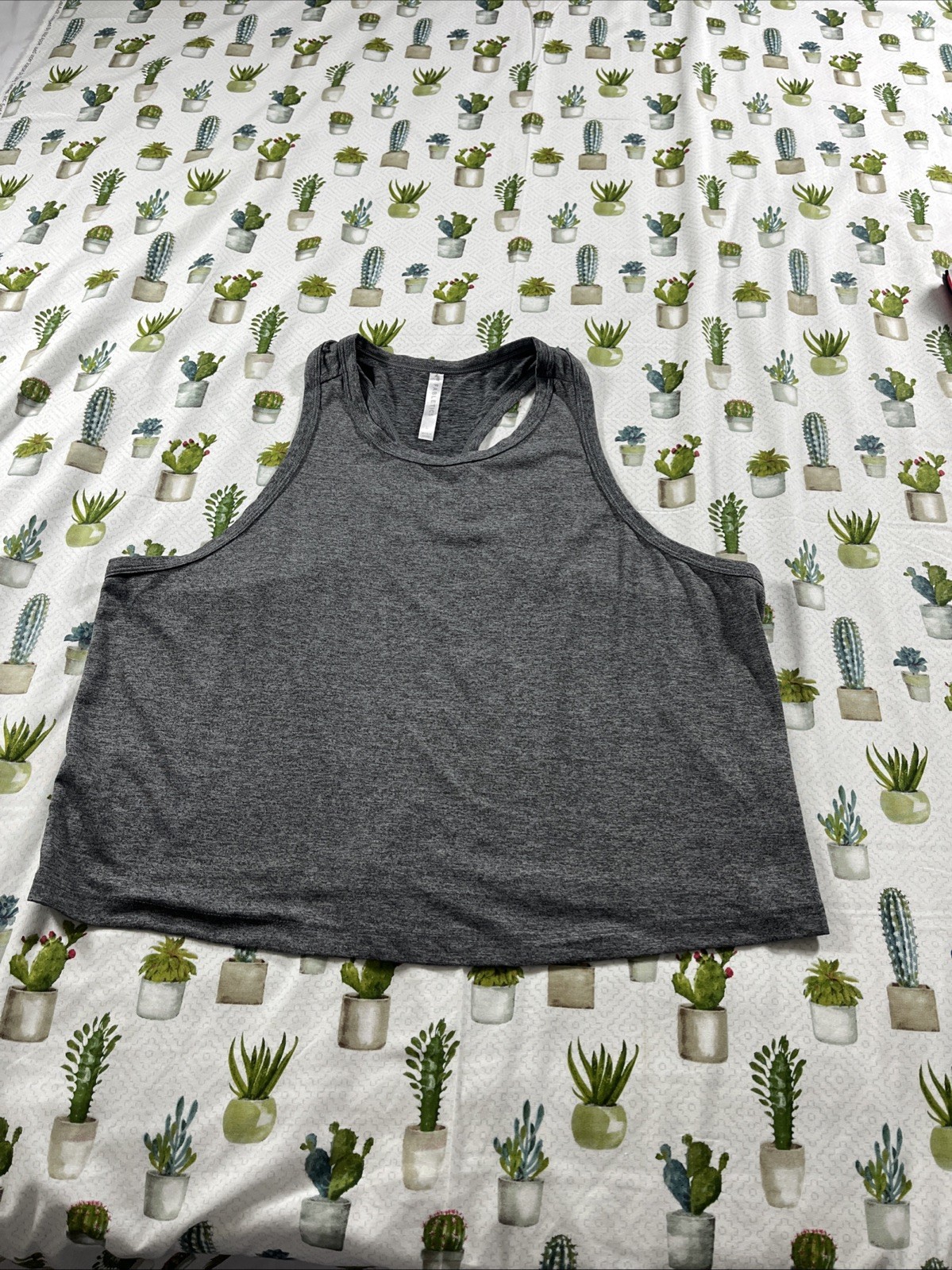 Fabletics Women’s Size Large Racerback Tank Tops Crop Lot Of 4