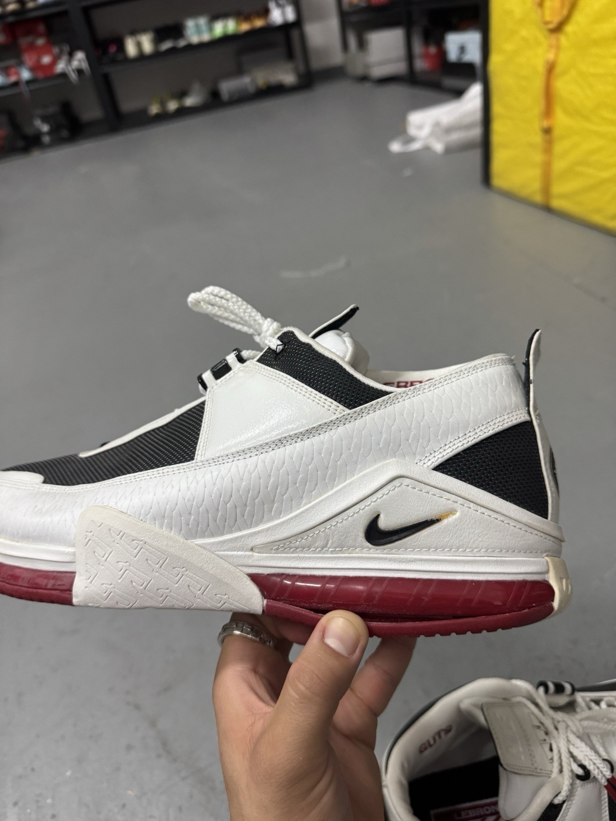 RARE Nike Zoom LeBron 2 SAMPLE PE LOT SVSM AWAY 15 PROMO & 2 LOW GUTS SAMPLE 14