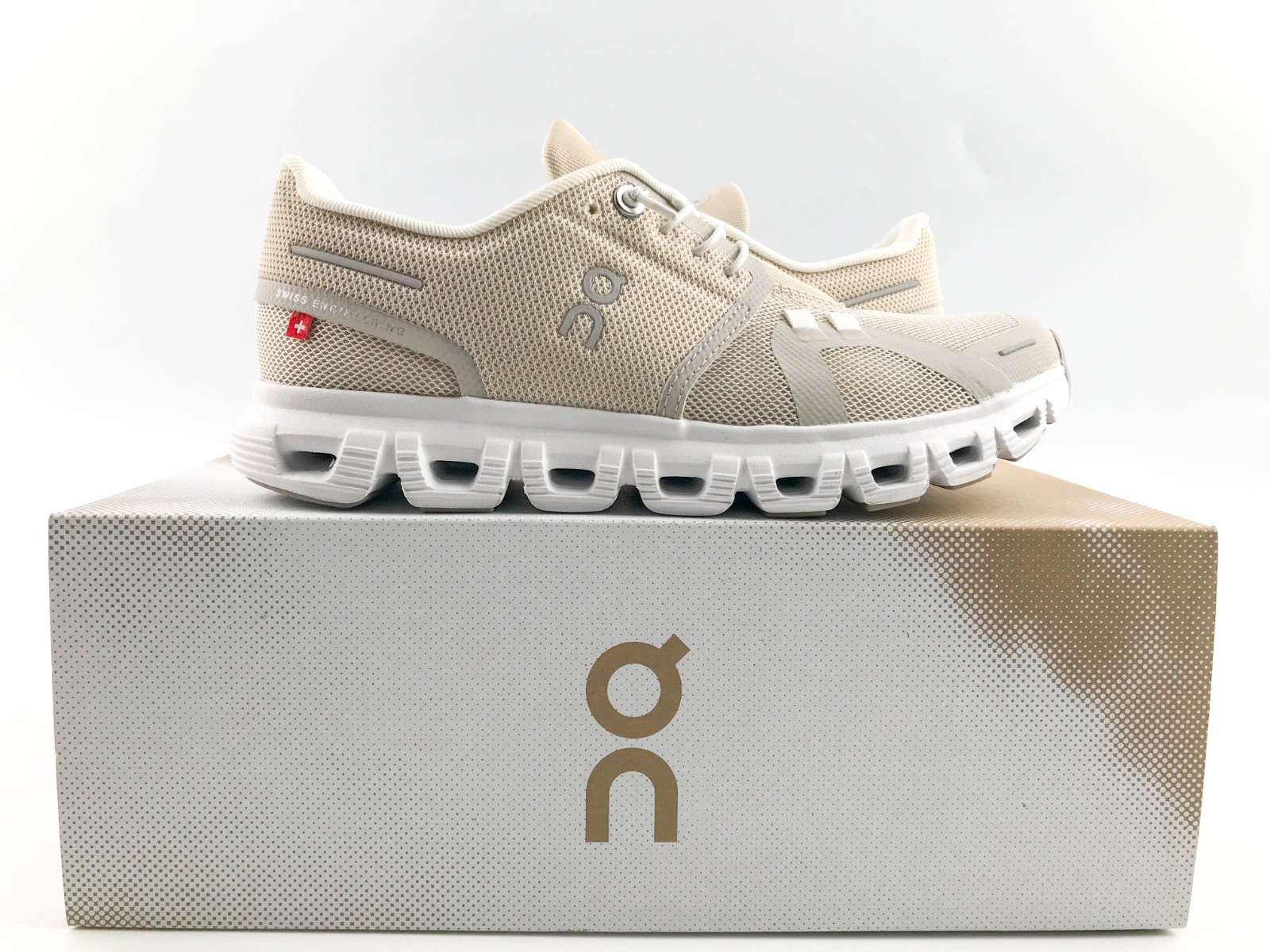 ON Cloud 6 Pearl/White Women’s Sneakers Super Foam 360° Comfort Running Shoes