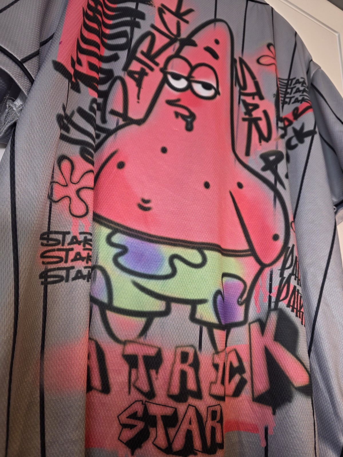 Spongebob Patrick Star Graffiti Baseball Jersey Mens XL Grey Nickelodeon