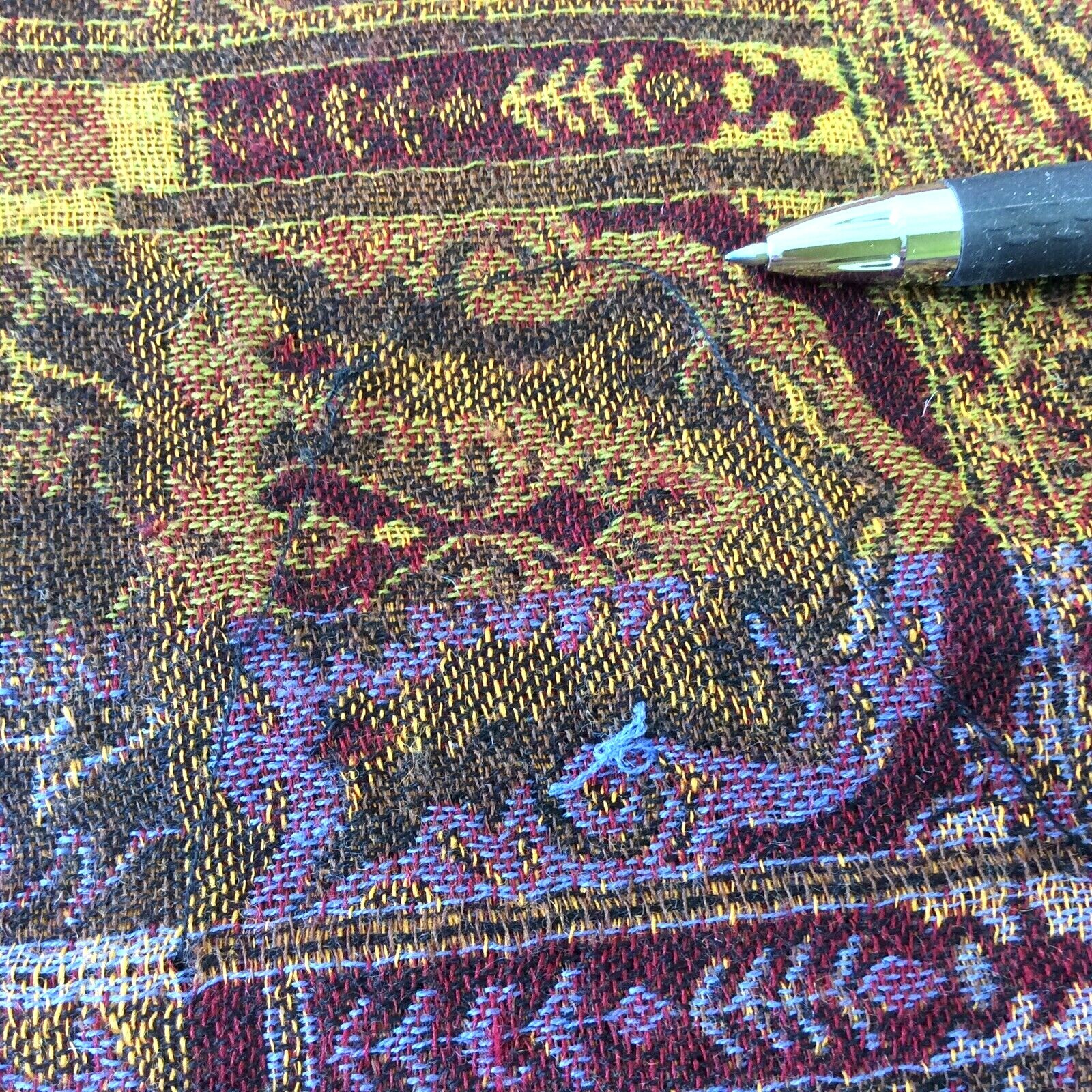 SCARF THROW WRAP RUNNER 100% WOOL 72″X28″ TASSELS PAISLEY DESIGN FABRIC TAG