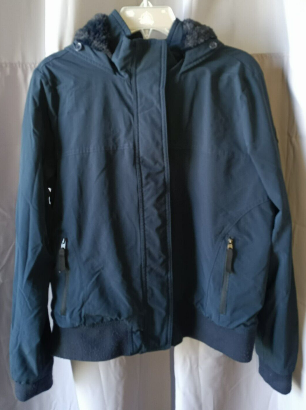 Hollister Jacket Navy Blue Full Zip with Hood Black Sharpa Lined Women’s Large