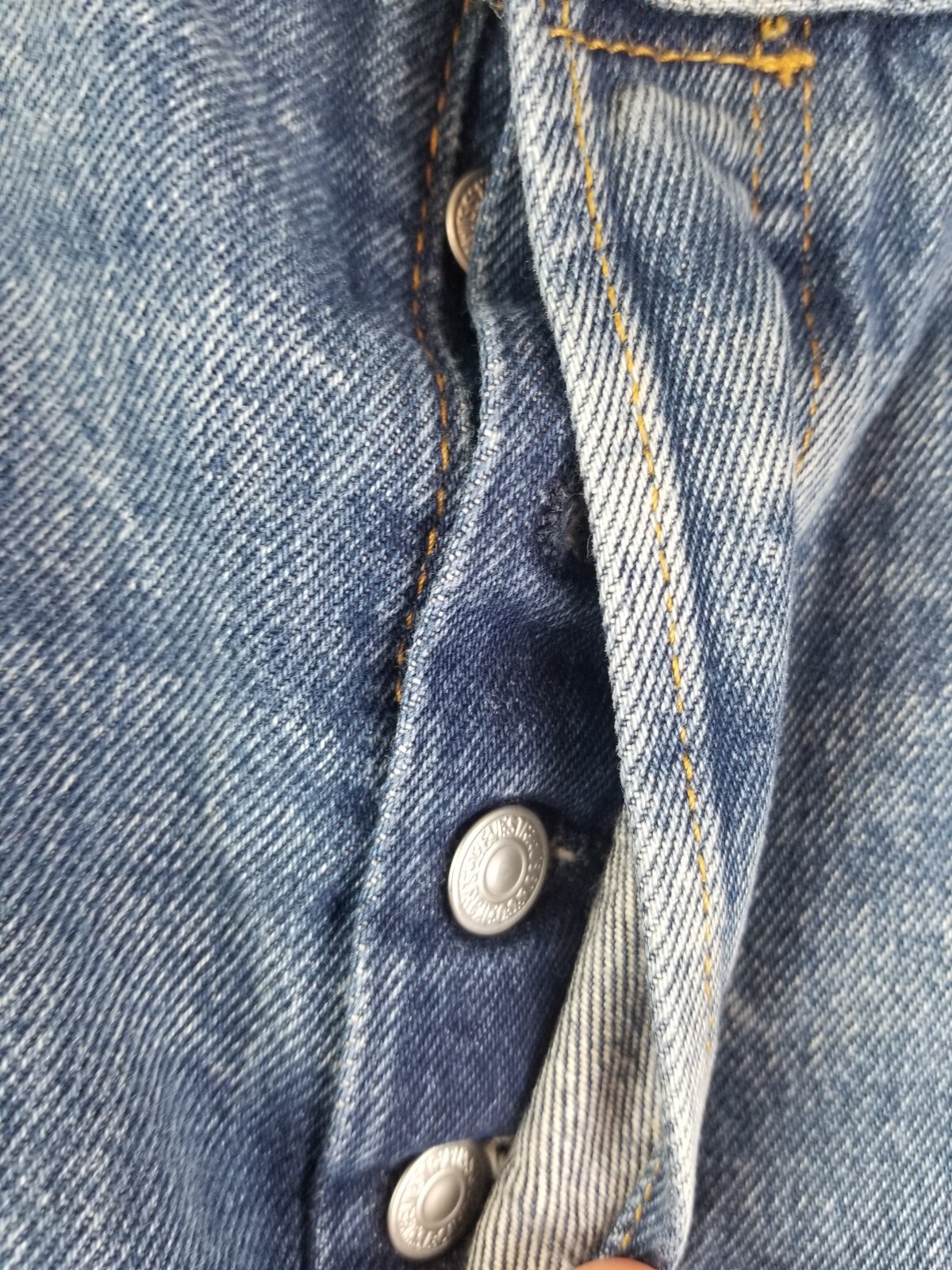 Levi’s 501 Men Jeans 35×30 Denim Button Fly Straight Leg Distressed Broken In